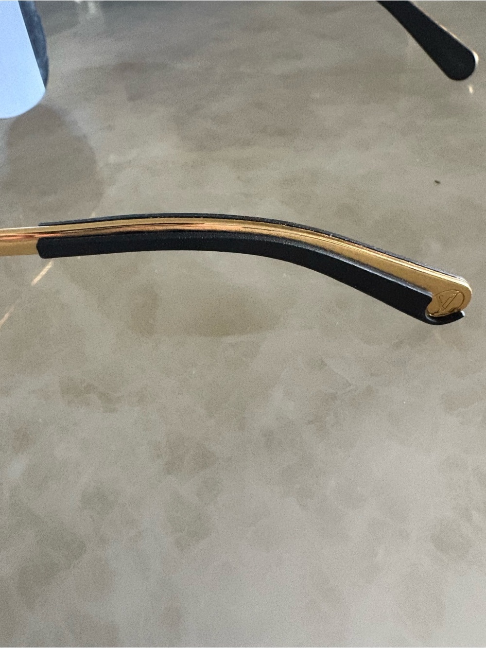 Louis Vuitton Black Aviator Sunglasses - Signature Detail - Picture 4 of 10